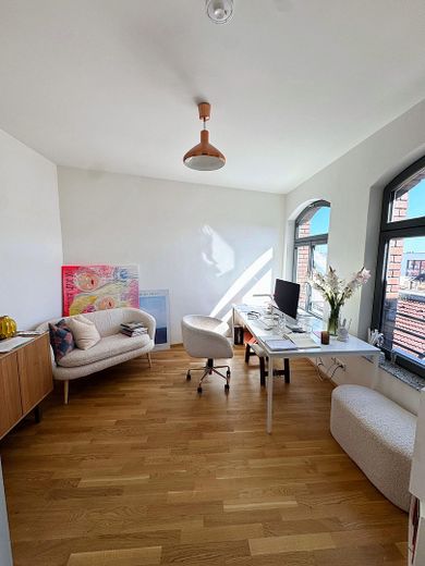 Kernsanierter Klinkerbau: 3 Zimmer, 102 m², Fußbodenheizung, Eichenparkett, Blick Lorenzkirche – Foto 8