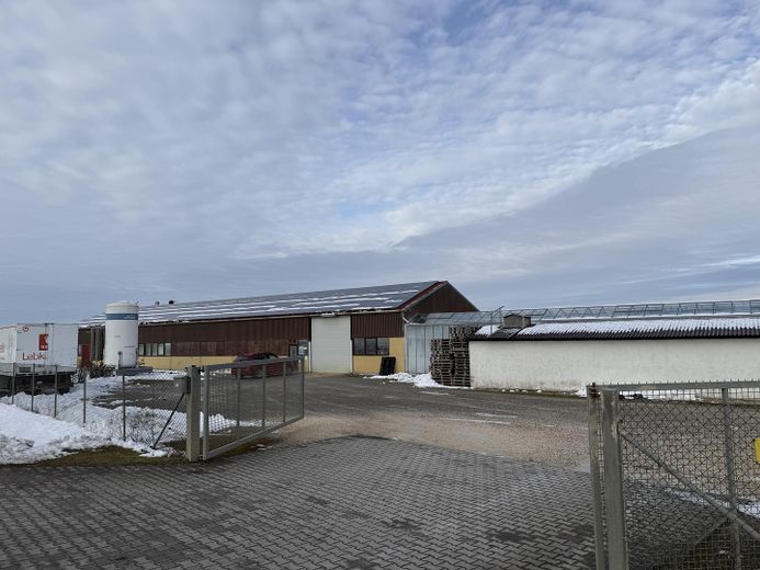 Gärtnerei in Burgau zu verkaufen oder vermieten – Außenansicht Betrieb 