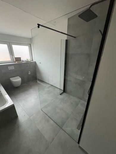 ETW - modernste Ausstattung - NEUBAU-hervorragende Lage - nachhaltige Bauweise - HIER Leben! – 27 Bad mit Du und WC