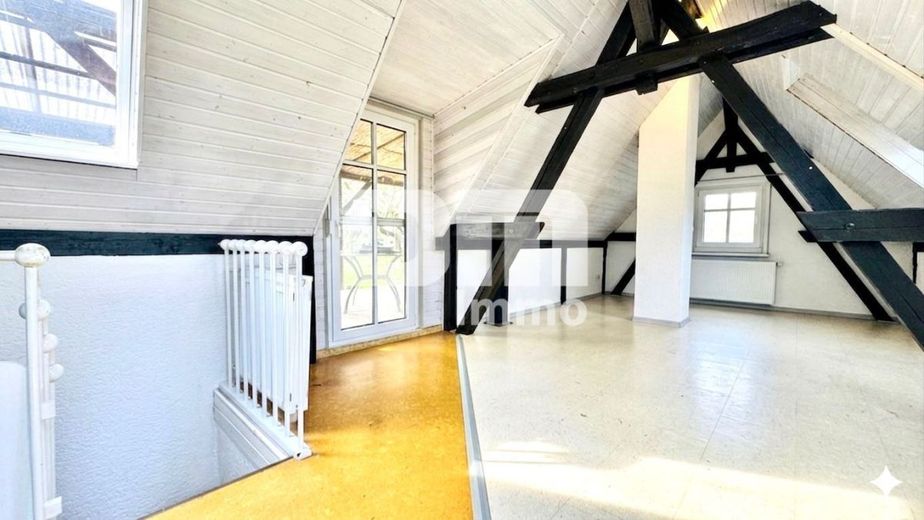 (R)eserviert! Einfamilienhaus am Ortsrand mit großem Grundstück, Carport – OG / DG Dachstudio / Zugang Terrasse