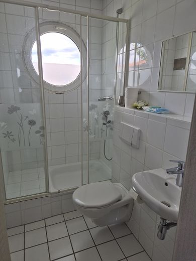 Großzügige 103 m² Eigentumswohnung in Ginsheim-Gustavsburg mit Loggia, Keller und Tiefgaragenplatz – Foto 14