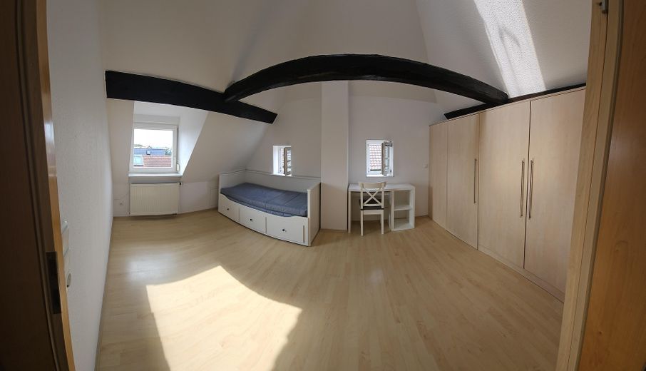 MÖBLIERTE WG-ZIMMER LANGEN - ALL-IN (Ideal f.DFS) – Zi 2 mit begehbarem Schrank