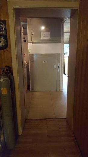 Pensión de 19 habitaciones, posada, cervecería al aire libre y vivienda del operador, conversión de «uso comercial a residencial» – Foto 23