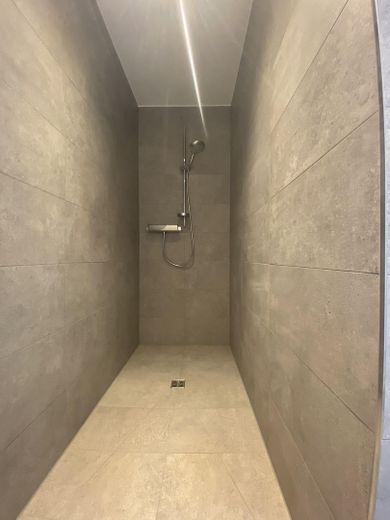 1. OG begehbare Dusche