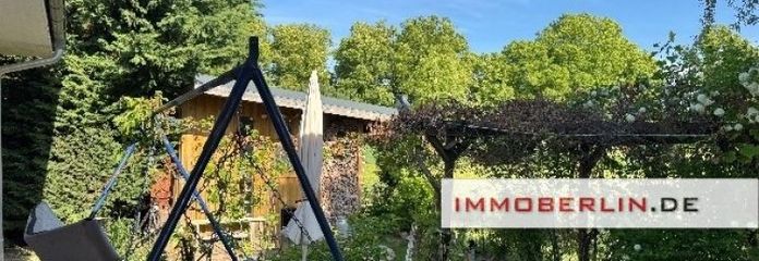 IMMOBERLIN.DE - Kırsal ve huzurlu bir konumda büyük güneşli bahçeye sahip harika bungalov