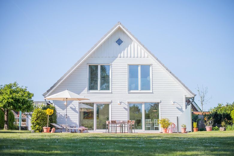 Südseite mit Terrasse