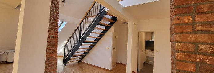Ostviertel के प्रमुख स्थान पर! विशाल मेज़ानाइन छत-स्टूडियो, छत के टैरेस सहित, थिएटर के निकट, BG DG re – Zimmer 1