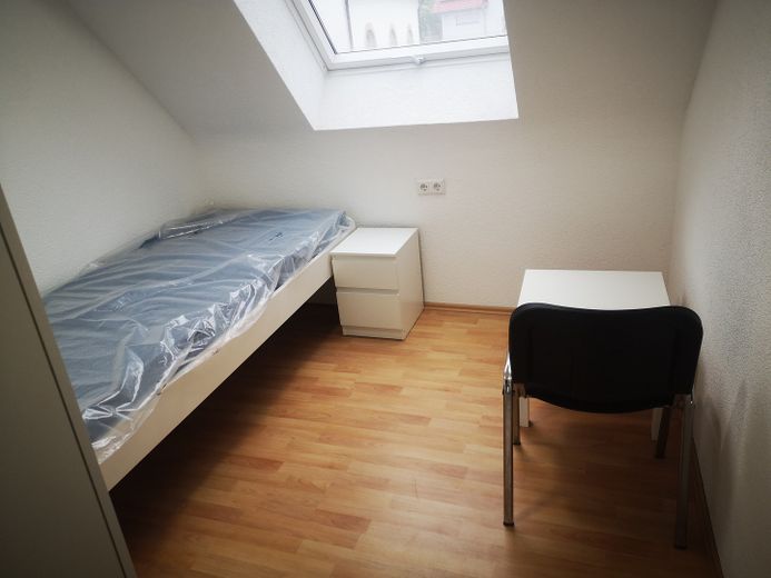 1 Zimmer Möbliert in 2er WG zu vermieten – Foto 3