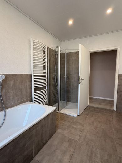 Modernisierte 4,5-Zimmer-Wohnung 126,5 m² mit Balkon in Römerberg - Mechtersheim – Foto 5