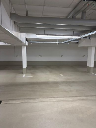 Tiefgaragenstellplatz