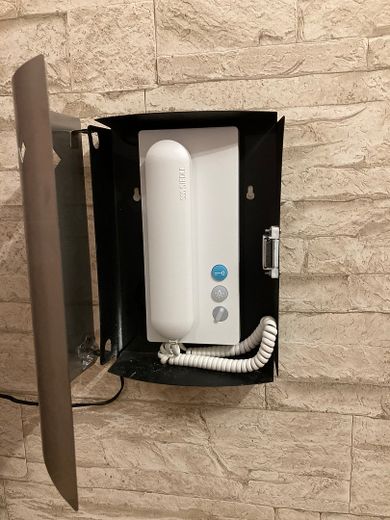 1+1=1 * Großzügige, familientaugliche ETW in ruhiger und dennoch zentraler Lage * in Niedernhausen – Gegensprechanlage (über Wlan)