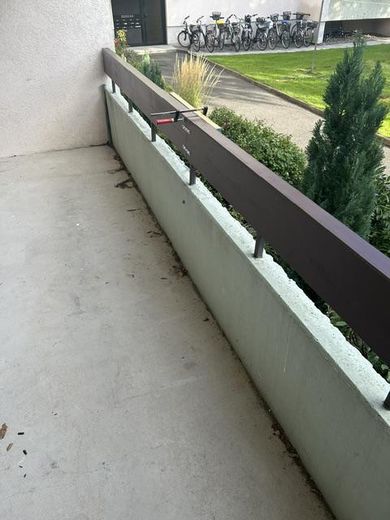 Appartamento ristrutturato di 3,5/4 locali con balcone nel centro di Weiden – Balkon