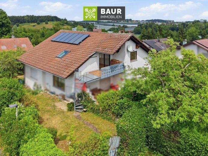 360° I WOHNEN MIT FREIRAUM 
3,5-ZI.-DG-WOHNUNG
mit Atelier und ca. 250 m² Garten
bei Friedrichshafen – Foto 1