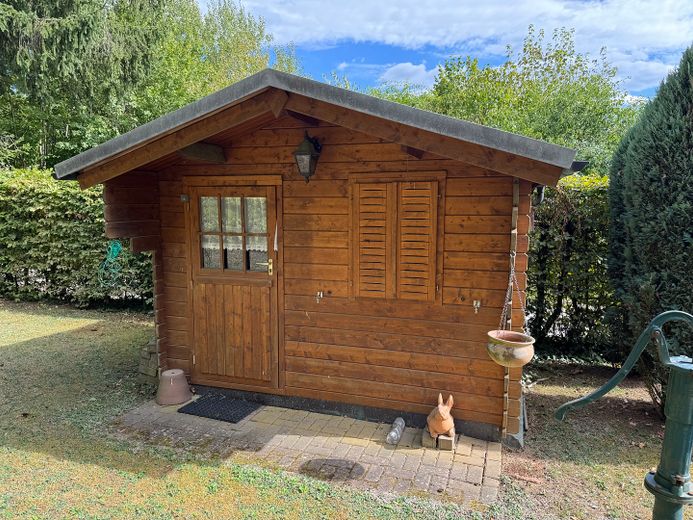 Idyllisches Wohnen im Grünen – Gartenhaus