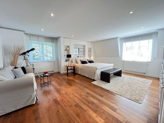 Hauptschlafzimmer OG Bild 1