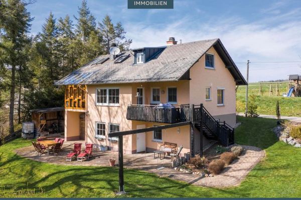 Ereplaats in het groen – bijzonder landhuis voor een idyllisch bos- en beeklandschap
