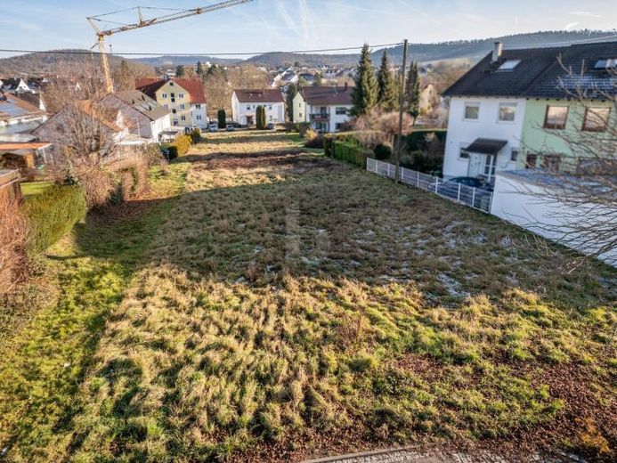 GROßZÜGIG IM ORTSKERN – Foto 1