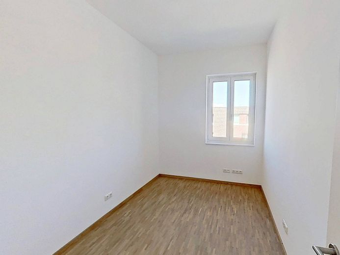 HOGAR DE ENSUEÑO EN PRIMERA OCUPACIÓN: Luminoso piso de 3 habitaciones con COCINA AMUEBLADA – Ansicht I: Schlafzimmer II