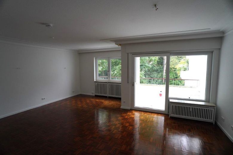 Repräsentative 3-Zimmer-ETW (120 m²) in Kronberg Stadt, sehr schöne Lage am Viktoriapark – Foto 23