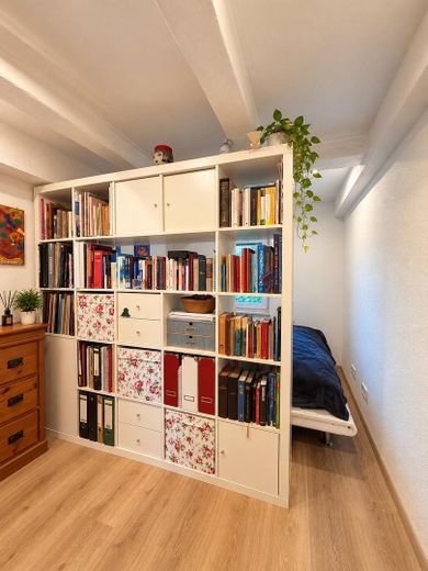 Fully renovated family home with a stunning conservatory, photovoltaic system, heat pump & large outbuilding – Gästezimmer 1E