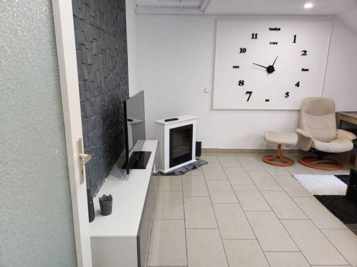 Schöne helle 2  Zi-Whg mit EBK (Backofen und Spülmaschine) und AA in Bonn – Foto 2