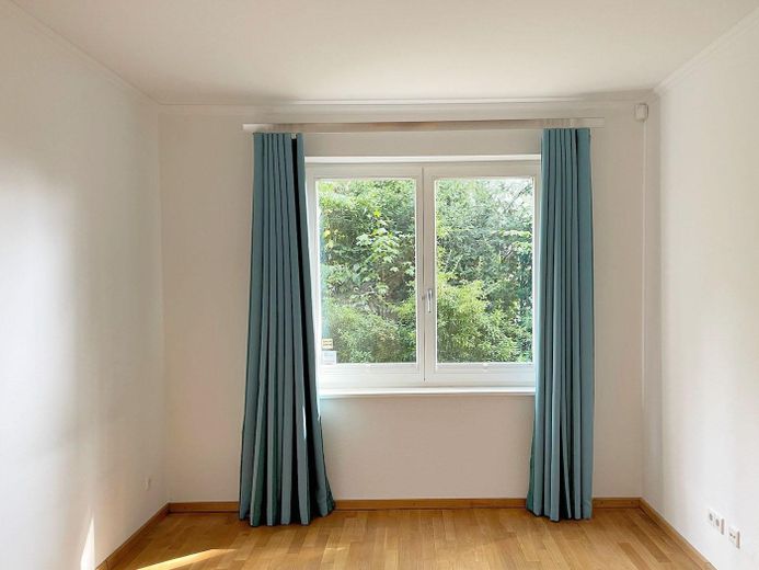 Wohnen, wo Hamburg zur Elbe hinabsteigt – Zimmer