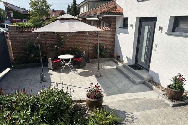 Kleines modernes Haus nur für Single o. Pendler