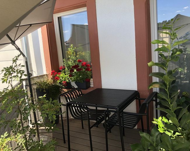 Charmantes Mehrfamilienhaus mit 3 Wohneinheiten in Konz – OG Balkon