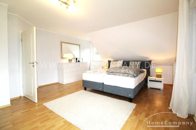 24990 HomeCompany Dresden सुसज्जित/Furnished ड्रेसडेन-ज़ाशेन्डोर्फ में बड़े भूखंड वाला एकल-परिवार घर अधिकतम 8 व्यक्ति – b265343d78608a8dbc8e3ece4e0ddb84b917935b.jpg