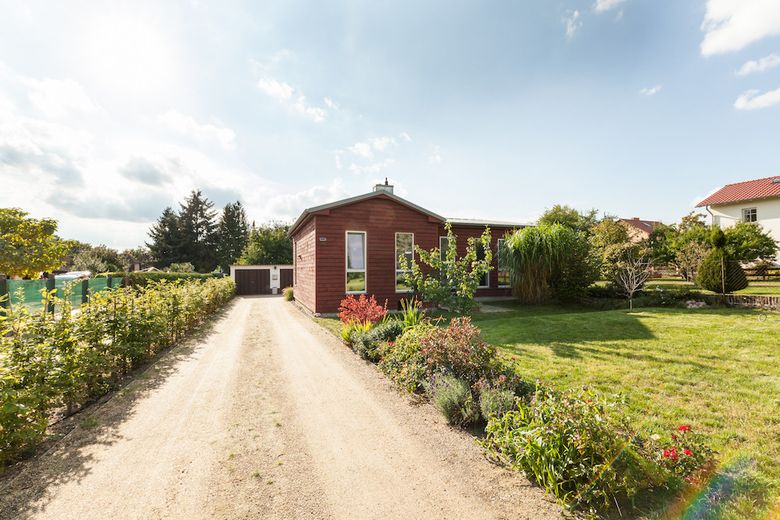 Einfamlienhaus am Plessowere See – Zufahrt aufs Haus
