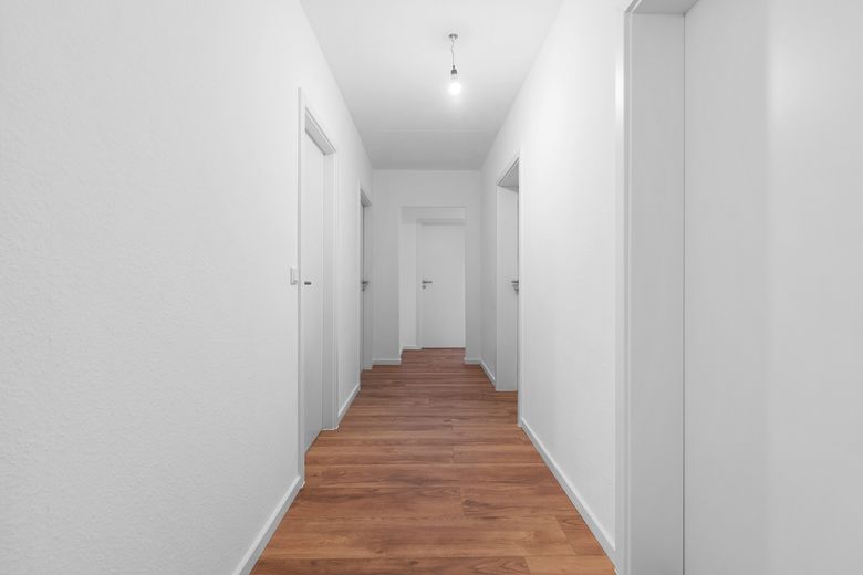1095 Vollmöblierte Zimmer in moderner 4er-WG (All-Inclusive & Einzugsbereit!) – Eingangsbereich / Flur