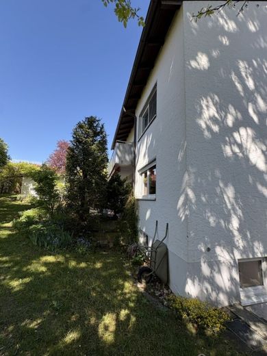 Gepflegtes Einfamilienhaus mit Garage und Garten in ruhiger u. gehobener Lage Erlangen – EFH Erlangen 004