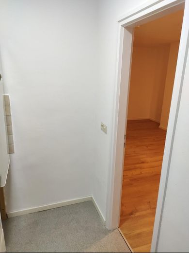 Investment property in Neuburg – approx. 4.53% gross rental yield – commission-free from private owner – Küche/Wohnzimmer