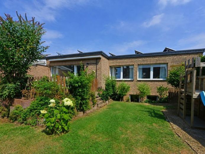 Arrive, move in - Modern bungalow with garden in Hennef-Rott – Foto 1