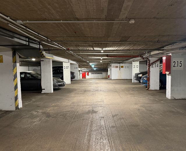 Perfekt geschnittene und zentrale Wohnung in bester Lage – Tiefgarage