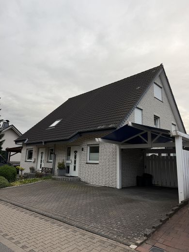 Hochwertige Doppelhaushälfte im Herzen von Elverdissen – Foto 8
