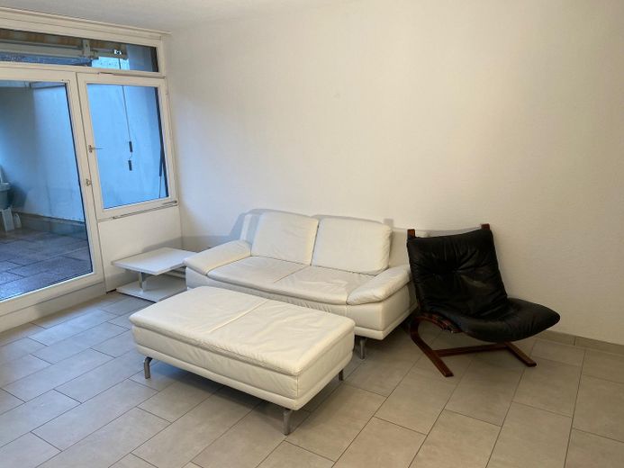 Komplett sanierte 1-Zimmer Wohnung – Wohn/Schlafzimmer