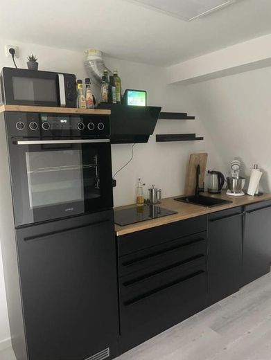Moderne 2-Zi. DG-Wohnung in Griesheim, vollständig möbliert – Foto 5