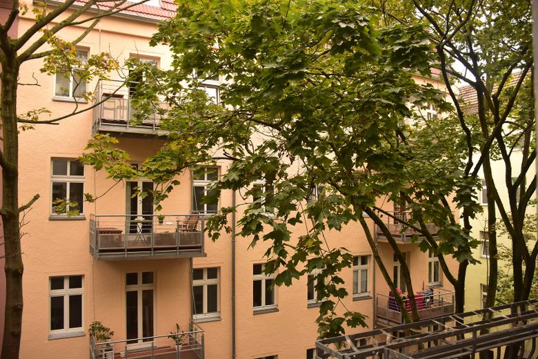 Balkonblick Schlafzimmerseite