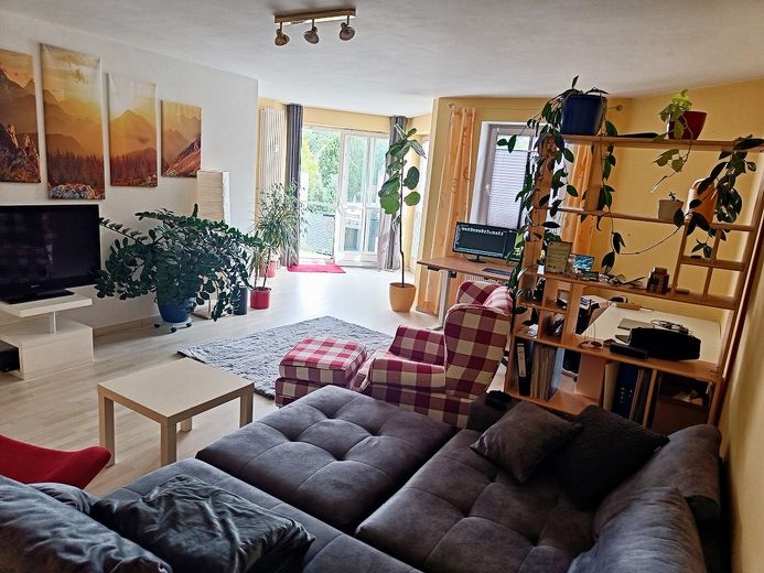 Schöne 2-Zimmer-Wohnung mit gehobener Innenausstattung mit EBK in Regensburger Westen – Foto 4
