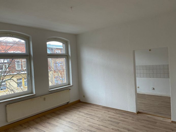 Wohnung in einem freundlichen Haus – Wohnzimmer