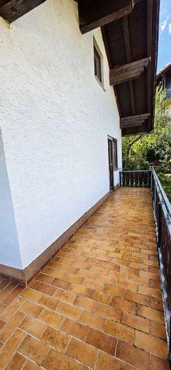 Helle 3-Zimmer-Wohnung mit Balkon und Bergblick – Foto 8