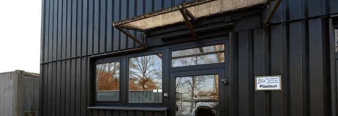 Separater Eingang Büros