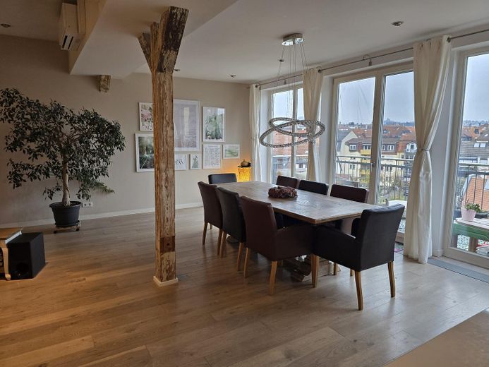 Einzigartige Loft-Wohnung mit 4 Zimmern in zentraler Lage von Fulda mit Aussicht – Essbereich