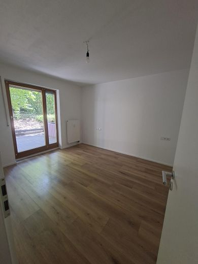 Vivir como en el campo: apartamento de 2 habitaciones recién renovado (57m2) con terraza y uso del jardín – Foto 7