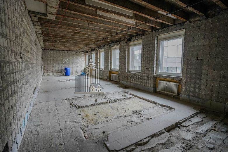 ATIK: Exklusive Bürofläche im obersten Stockwerk mit Wasserturm-Panorama über der Deutschen Bank – Innenansicht