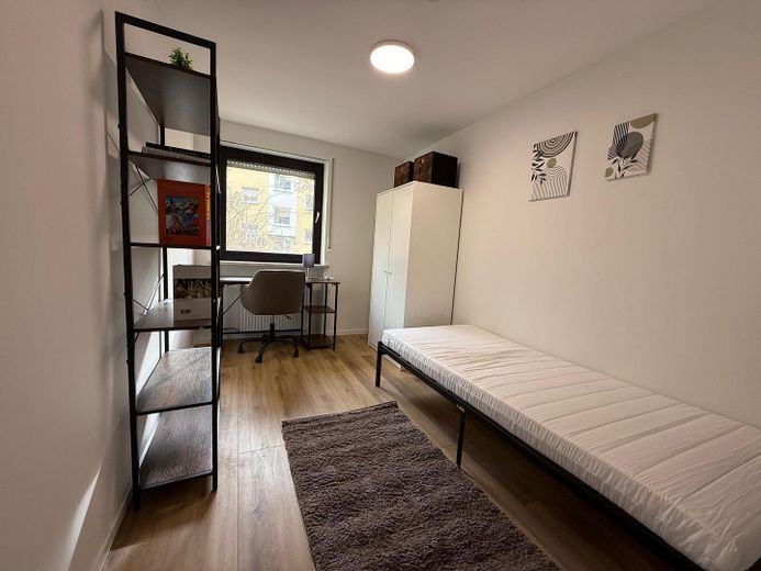 Stanza in WG in posizione top / Knorrstrasse / BMW – Foto 1