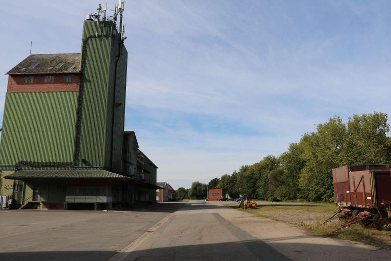 Blick über die Freifläche