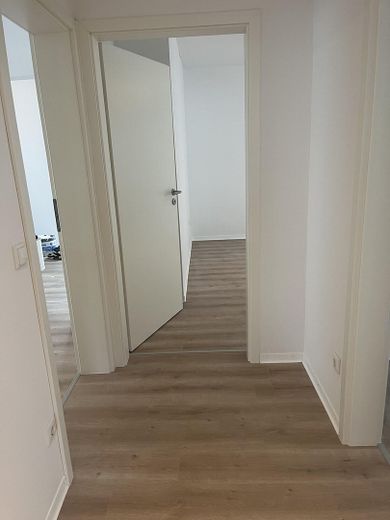sanierte Wohnung mit Terrasse Garten u. Garage in Voxtrup – Flur