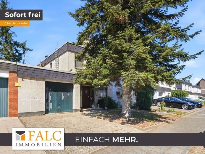 Attenzione artigiani! Casa bifamiliare da ristrutturare con garage e ampio giardino – Foto 1